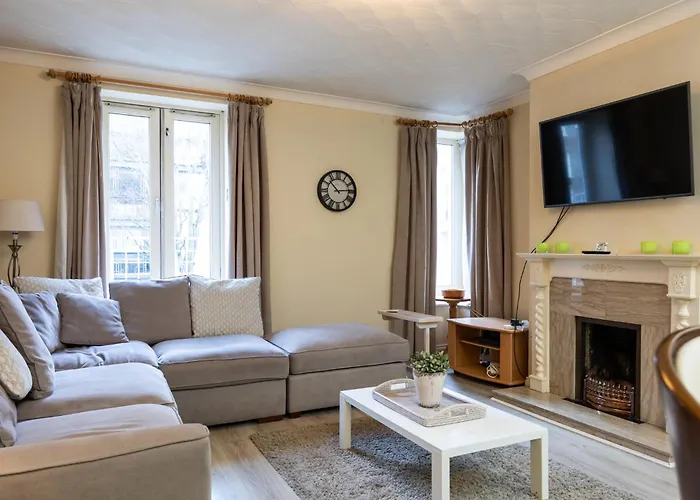 Fantastic 2bd In The Location In